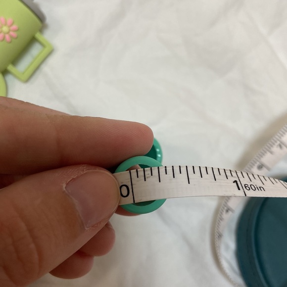 SHEIN green pack of 2 silicone straw cover cap for Stanley Cup. Straw toppers. - Picture 13 of 15